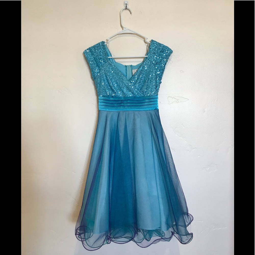 Blue dress